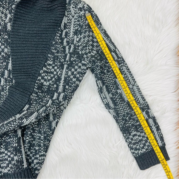 NWT! Talbots Mid Length Wool Blend Chunky Knit Geometric Gray Metallic Thread - Picture 11 of 12